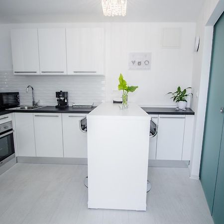 Luxury Studio Apartment White Sensation Βόντιτσε Εξωτερικό φωτογραφία