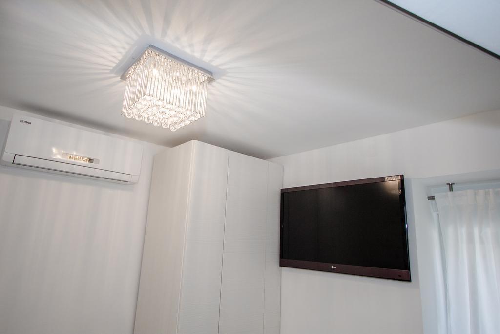 Luxury Studio Apartment White Sensation Βόντιτσε Εξωτερικό φωτογραφία