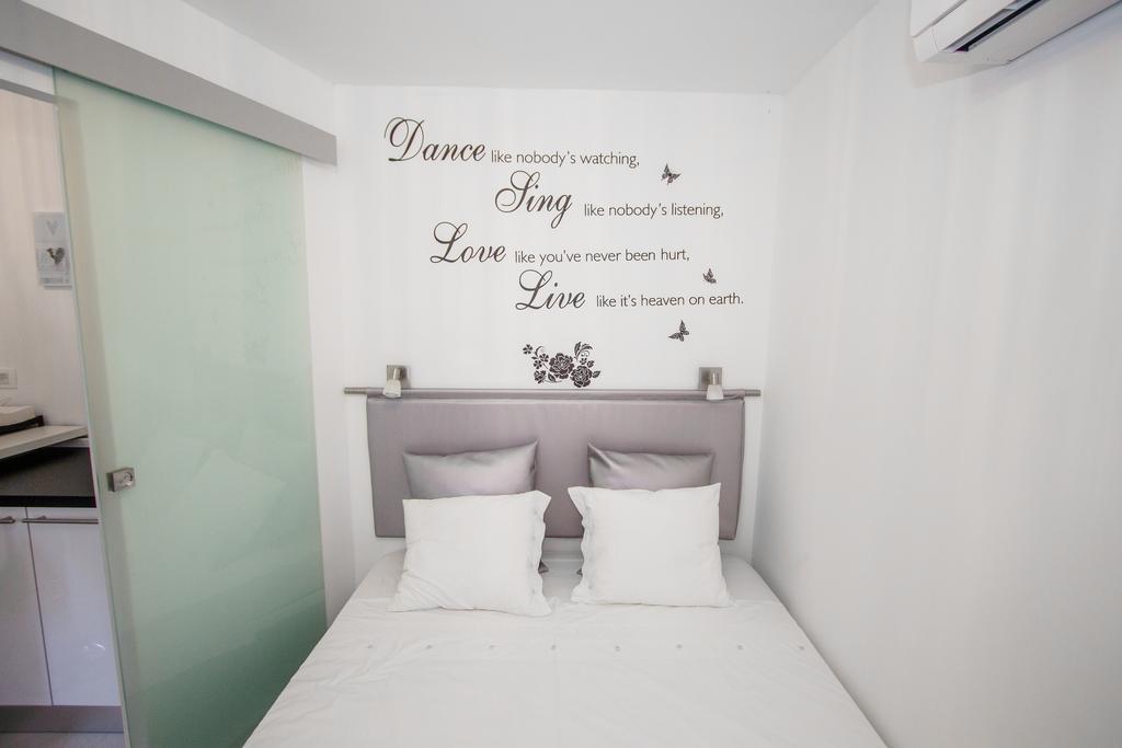 Luxury Studio Apartment White Sensation Βόντιτσε Εξωτερικό φωτογραφία